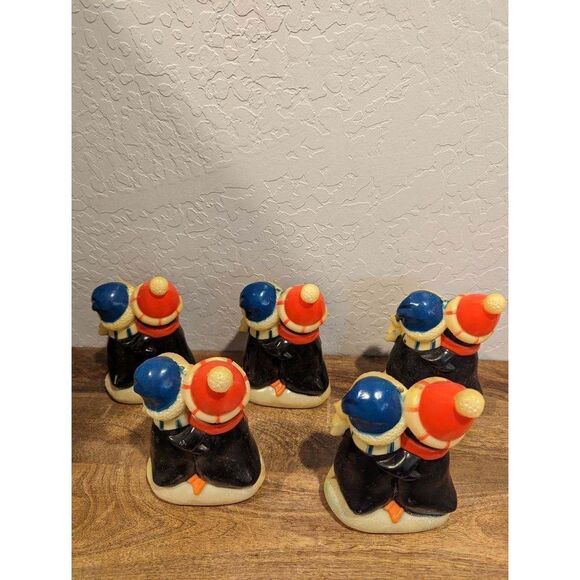 5 Vintage Blow Mold Light Topper 7” Penguins Hard Plastic Lawn Stake Light Cover - Picture 4 of 7